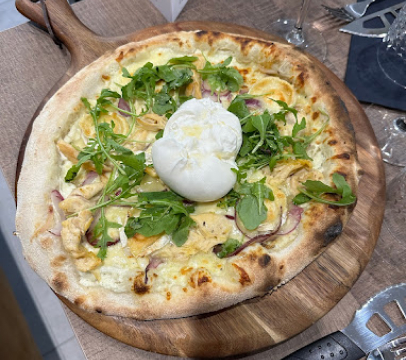 Pizzas généreuses et gourmandes à emporter à Crécy la Chapelle, à 15 mn de Disneyland, en Seine et Marne (77)